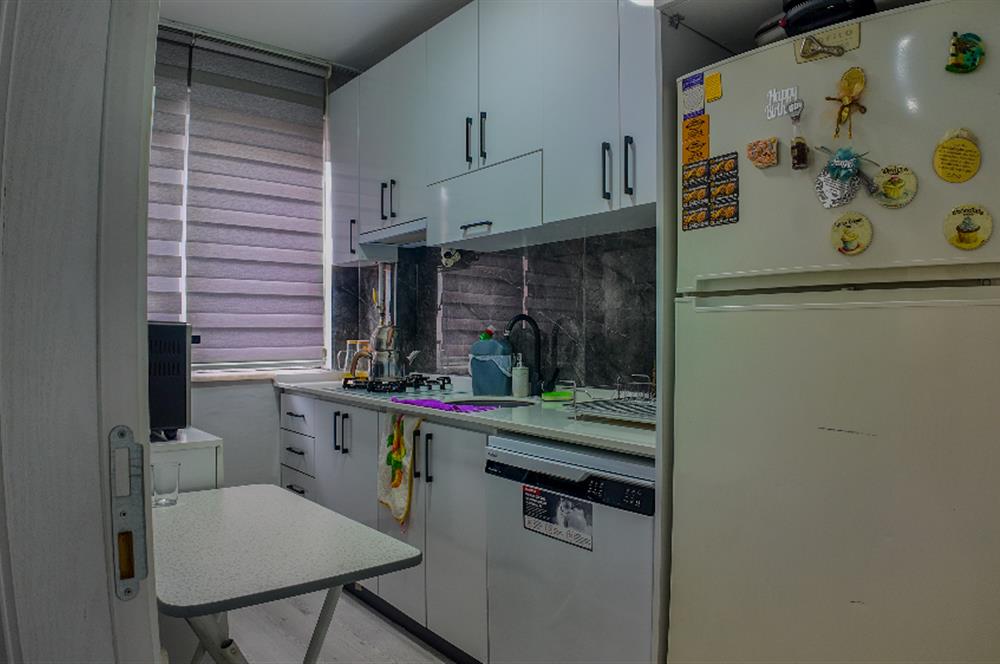 CENTURY21 LOCA'DAN BAHÇELİEVLER'DE KONUT VE OFİSE UYGUN DAİRE