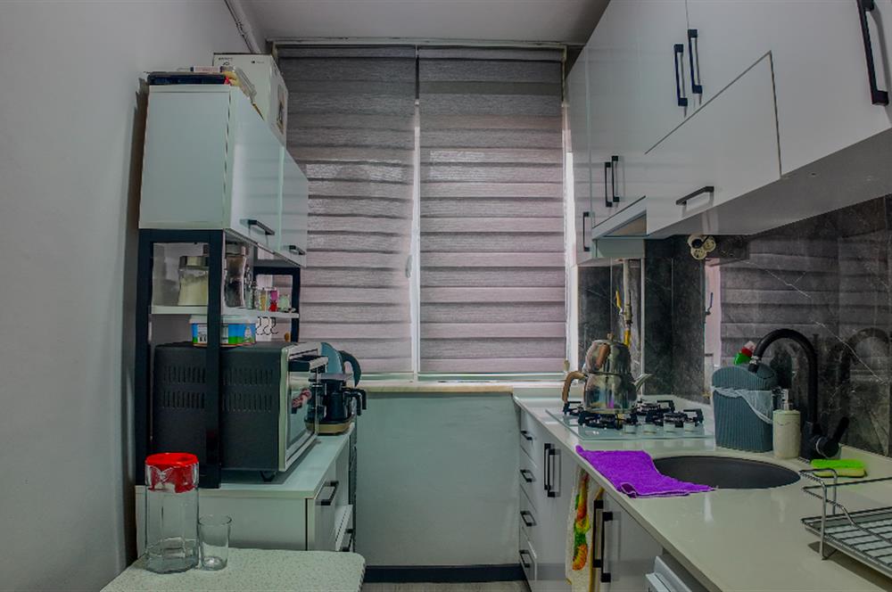 CENTURY21 LOCA'DAN BAHÇELİEVLER'DE KONUT VE OFİSE UYGUN DAİRE