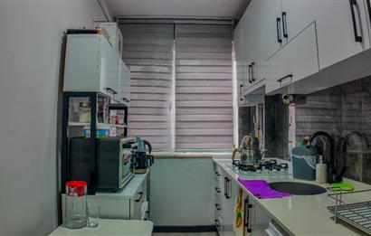 CENTURY21 LOCA'DAN BAHÇELİEVLER'DE KONUT VE OFİSE UYGUN DAİRE