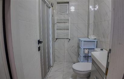 CENTURY21 LOCA'DAN BAHÇELİEVLER'DE KONUT VE OFİSE UYGUN DAİRE