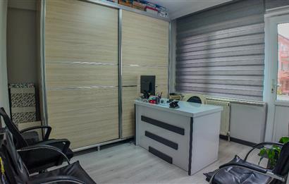 CENTURY21 LOCA'DAN BAHÇELİEVLER'DE KONUT VE OFİSE UYGUN DAİRE