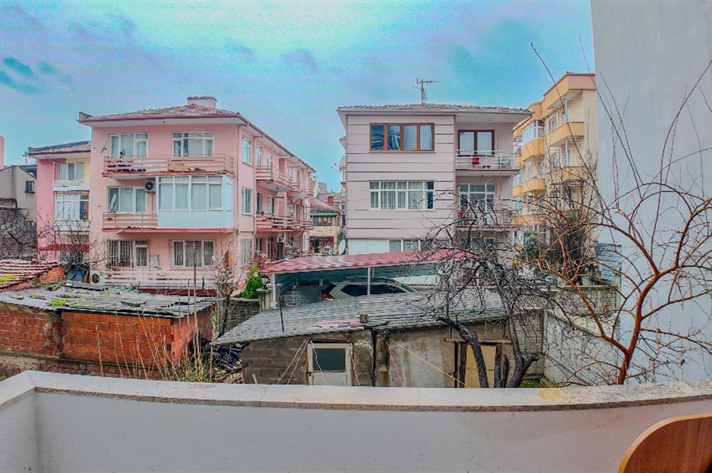 CENTURY21 LOCA'DAN BAHÇELİEVLER'DE KONUT VE OFİSE UYGUN DAİRE