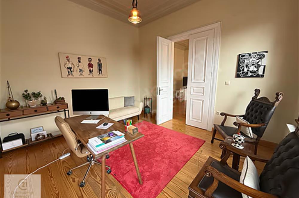 Ortaköy'de Kurumsala Uygun Prestijli Kiralık Tarihi Köşk