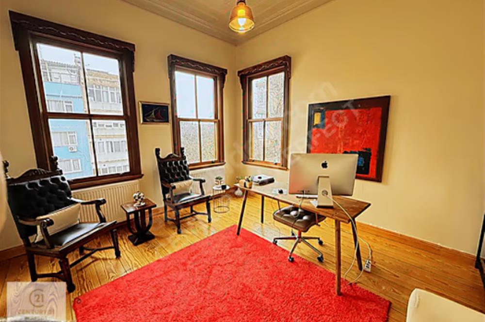 Ortaköy'de Kurumsala Uygun Prestijli Kiralık Tarihi Köşk