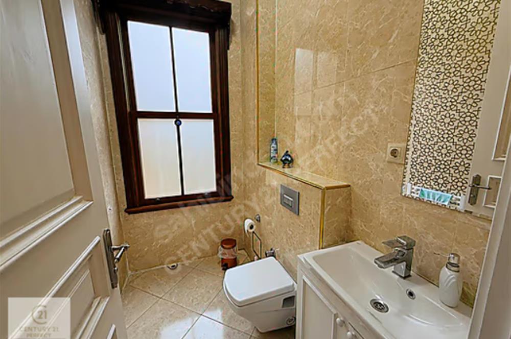 Ortaköy'de Kurumsala Uygun Prestijli Kiralık Tarihi Köşk