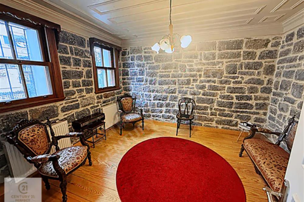 Ortaköy'de Kurumsala Uygun Prestijli Kiralık Tarihi Köşk