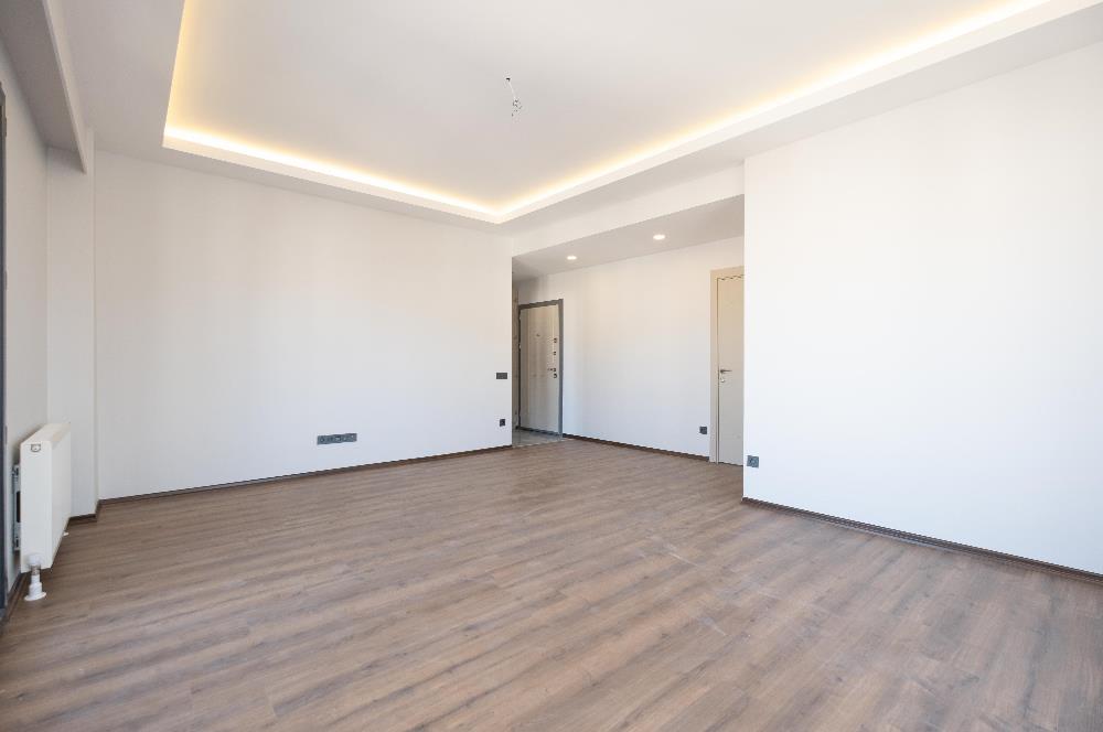 YALI MAHALLESİ'NDE 3+1 90m2 7.KAT OTOPARKLI LÜKS SIFIR DAİRE
