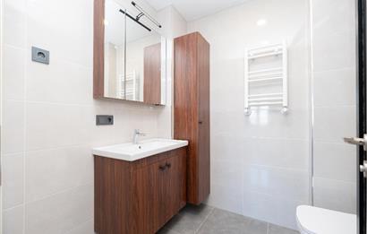 YALI MAHALLESİ'NDE 3+1 90m2 7.KAT OTOPARKLI LÜKS SIFIR DAİRE