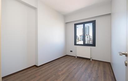 YALI MAHALLESİ'NDE 3+1 90m2 7.KAT OTOPARKLI LÜKS SIFIR DAİRE