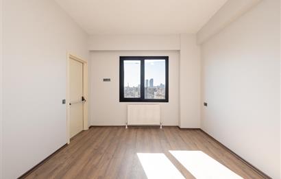 YALI MAHALLESİ'NDE 3+1 90m2 7.KAT OTOPARKLI LÜKS SIFIR DAİRE