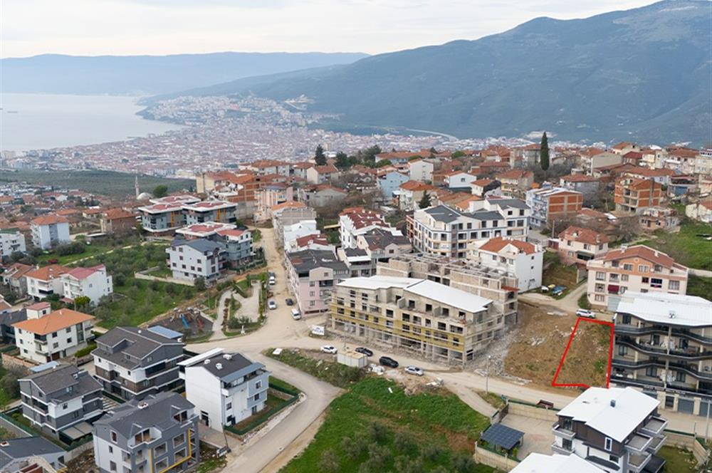 C21 Cius; Umurbey'de 201 m2 Konut İmarlı Satılık Arsa