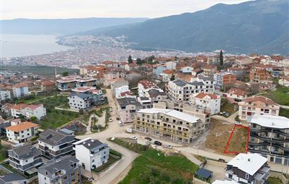 C21 Cius; Umurbey'de 201 m2 Konut İmarlı Satılık Arsa