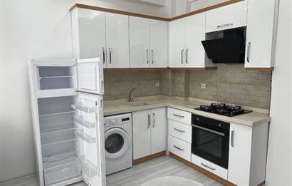 KİRALIK 1+1 DAİRE BAHÇELİEVLER TEKNİK LİSE CADDESİ 50M. 