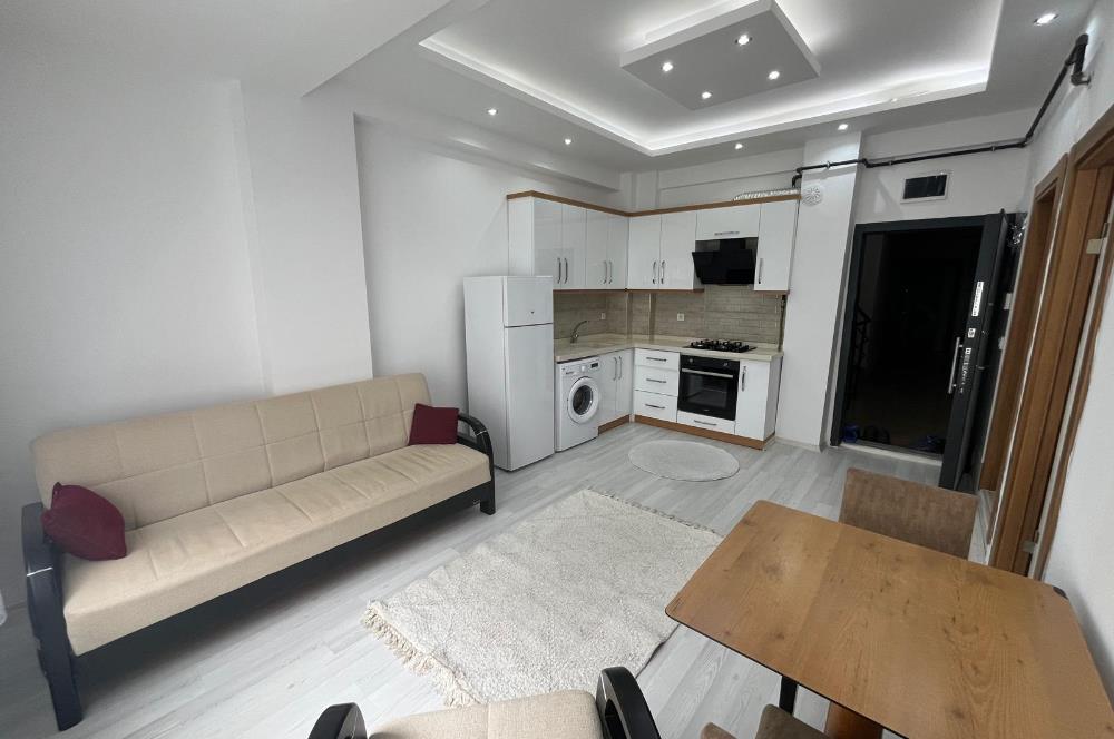 KİRALIK 1+1 DAİRE BAHÇELİEVLER TEKNİK LİSE CADDESİ 50M. 