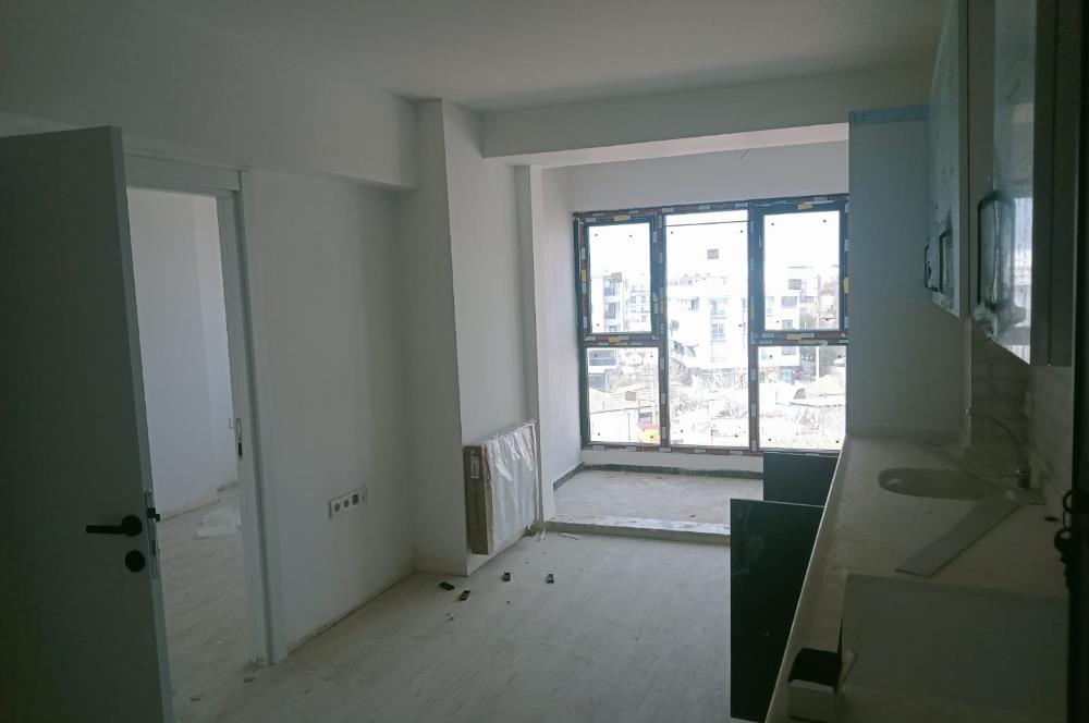 Seyrek Merkezde Satılık 1+1 Daire