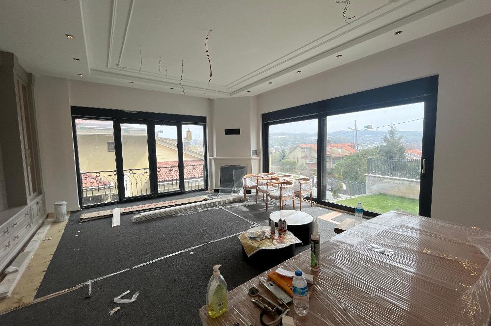 Zekeriyaköy'de Özel Dekorasyonlu, 4+1 Kiralık Villa