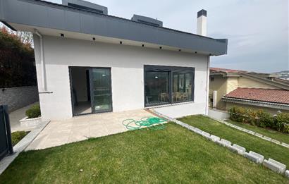 Zekeriyaköy'de Özel Dekorasyonlu, 4+1 Kiralık Villa