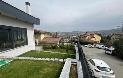 Zekeriyaköy'de Özel Dekorasyonlu, 4+1 Kiralık Villa