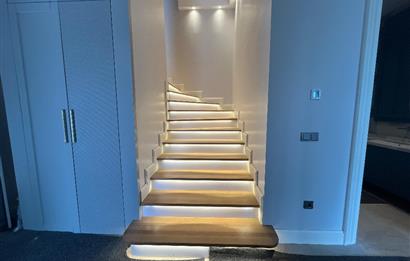 Zekeriyaköy'de Özel Dekorasyonlu, 4+1 Kiralık Villa