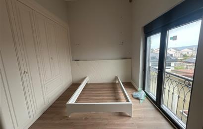 Zekeriyaköy'de Özel Dekorasyonlu, 4+1 Kiralık Villa