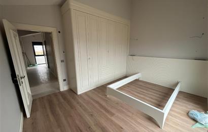 Zekeriyaköy'de Özel Dekorasyonlu, 4+1 Kiralık Villa