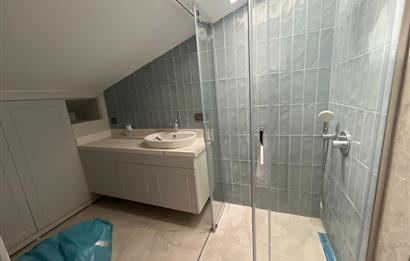 Zekeriyaköy'de Özel Dekorasyonlu, 4+1 Kiralık Villa