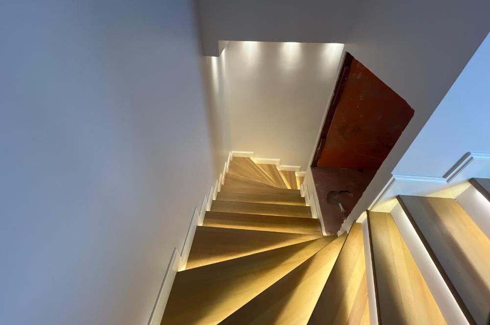 Zekeriyaköy'de Özel Dekorasyonlu, 4+1 Kiralık Villa