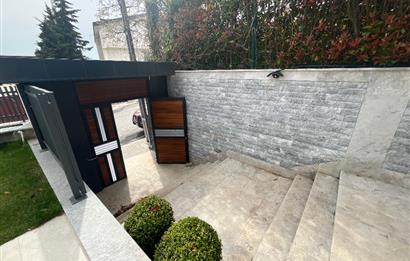 Zekeriyaköy'de Özel Dekorasyonlu, 4+1 Kiralık Villa