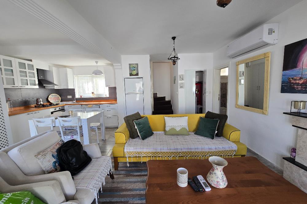 Bodrum Yalıkavak' ta Ferah, Şık ve Deniz Manzaralı  İskeleli Satılık Müstakil Ev