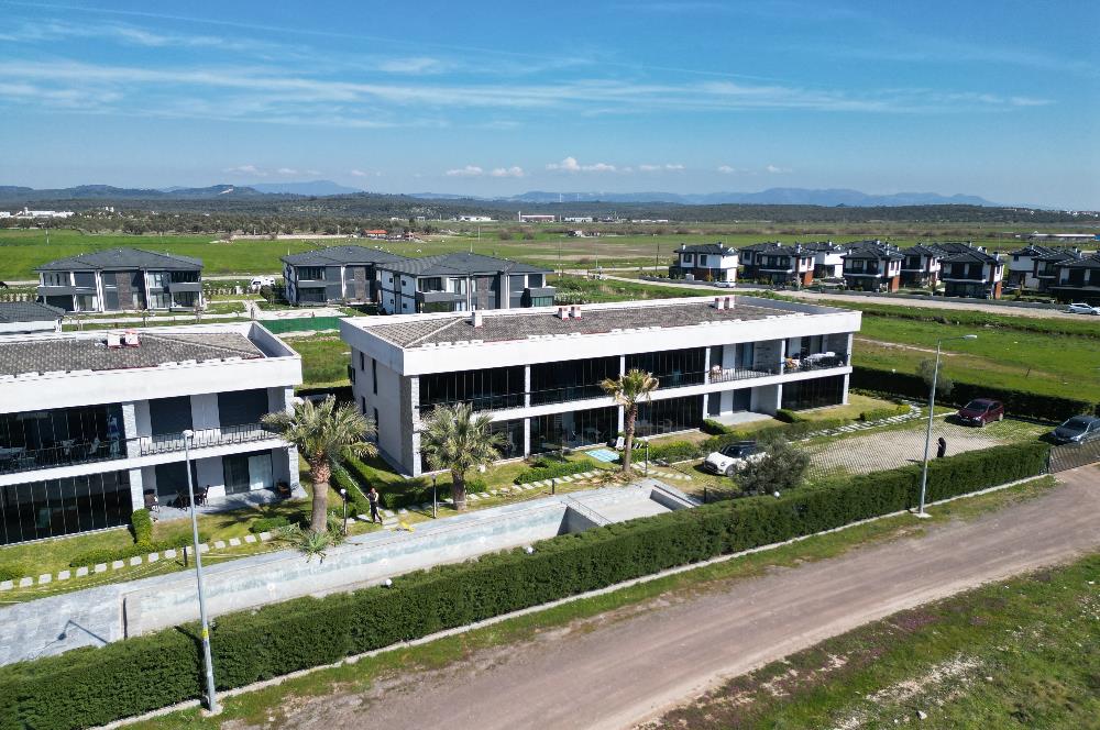 Küçükköyde Havuzlu Sitede Satılık, Lüks ,Yerden Isıtmalı Daire