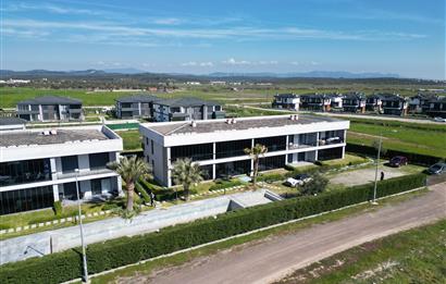 Küçükköyde Havuzlu Sitede Satılık, Lüks ,Yerden Isıtmalı Daire