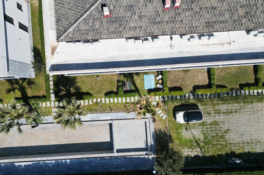 Küçükköyde Havuzlu Sitede Satılık, Lüks ,Yerden Isıtmalı Daire