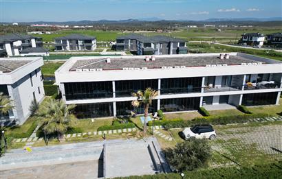 Küçükköyde Havuzlu Sitede Satılık, Lüks ,Yerden Isıtmalı Daire