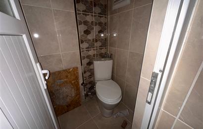 C21 Cius; Şehrin Merkezinde Cadde Üzeri Kiralık 2+1 Daire