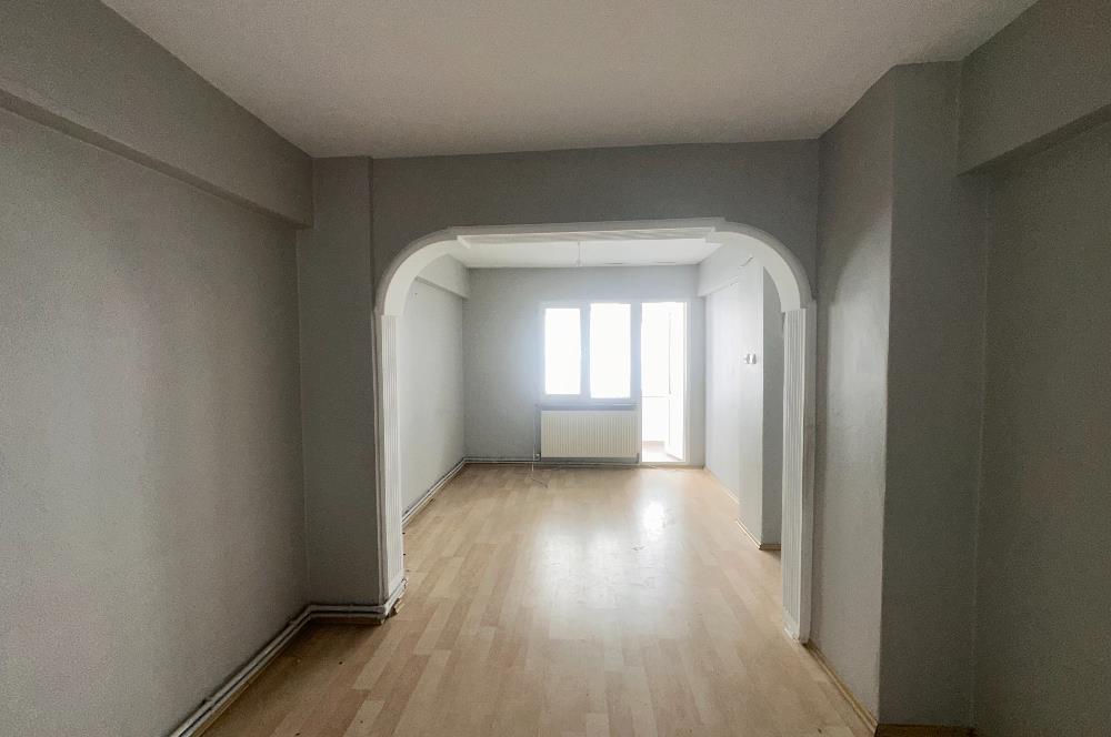 C21 Cius; Şehrin Merkezinde Cadde Üzeri Kiralık 2+1 Daire