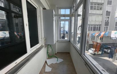 C21 Cius; Şehrin Merkezinde Cadde Üzeri Kiralık 2+1 Daire