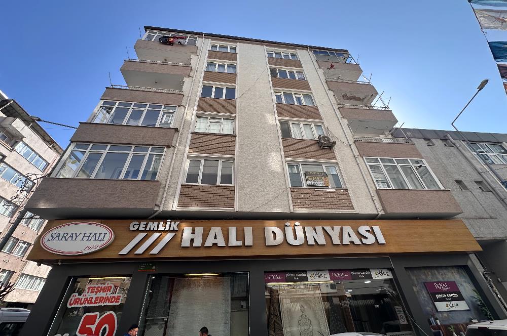 C21 Cius; Şehrin Merkezinde Cadde Üzeri Kiralık 2+1 Daire