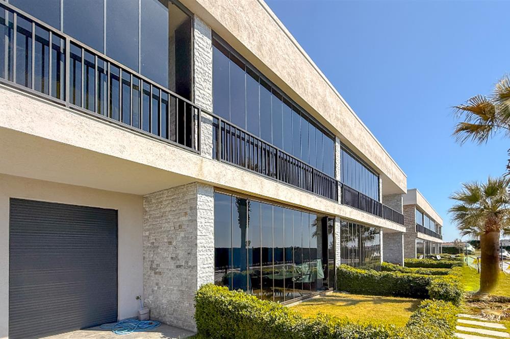 Küçükköyde Havuzlu Sitede Satılık, Lüks ,Yerden Isıtmalı Daire