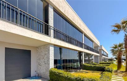 Küçükköyde Havuzlu Sitede Satılık, Lüks ,Yerden Isıtmalı Daire