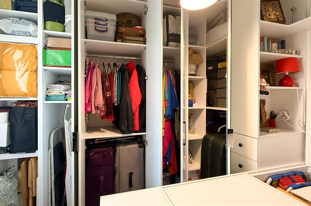 Küçükköyde Havuzlu Sitede Satılık, Lüks ,Yerden Isıtmalı Daire