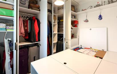 Küçükköyde Havuzlu Sitede Satılık, Lüks ,Yerden Isıtmalı Daire