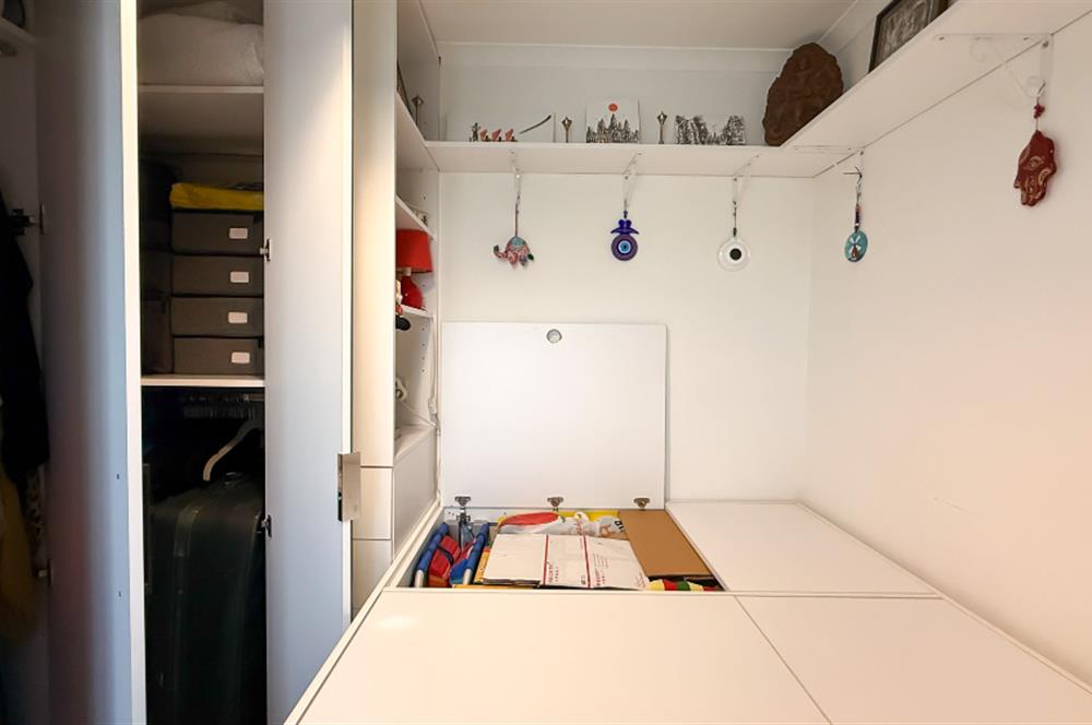 Küçükköyde Havuzlu Sitede Satılık, Lüks ,Yerden Isıtmalı Daire