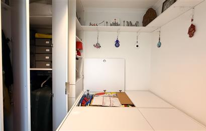 Küçükköyde Havuzlu Sitede Satılık, Lüks ,Yerden Isıtmalı Daire