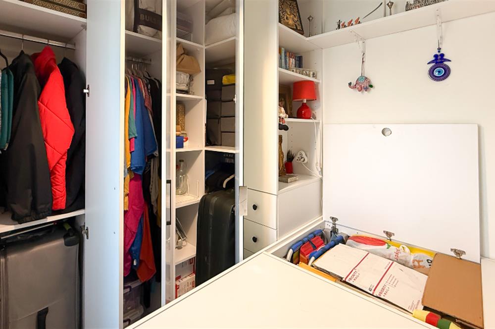 Küçükköyde Havuzlu Sitede Satılık, Lüks ,Yerden Isıtmalı Daire