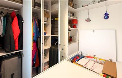 Küçükköyde Havuzlu Sitede Satılık, Lüks ,Yerden Isıtmalı Daire