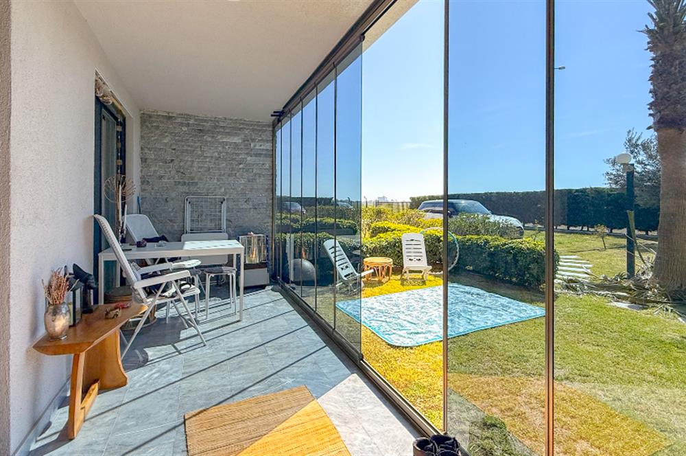 Küçükköyde Havuzlu Sitede Satılık, Lüks ,Yerden Isıtmalı Daire