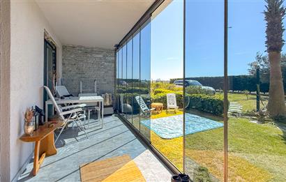 Küçükköyde Havuzlu Sitede Satılık, Lüks ,Yerden Isıtmalı Daire