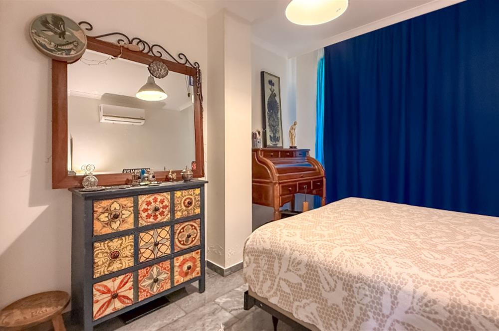 Küçükköyde Havuzlu Sitede Satılık, Lüks ,Yerden Isıtmalı Daire