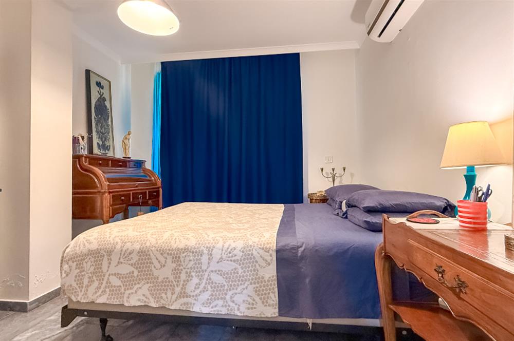 Küçükköyde Havuzlu Sitede Satılık, Lüks ,Yerden Isıtmalı Daire