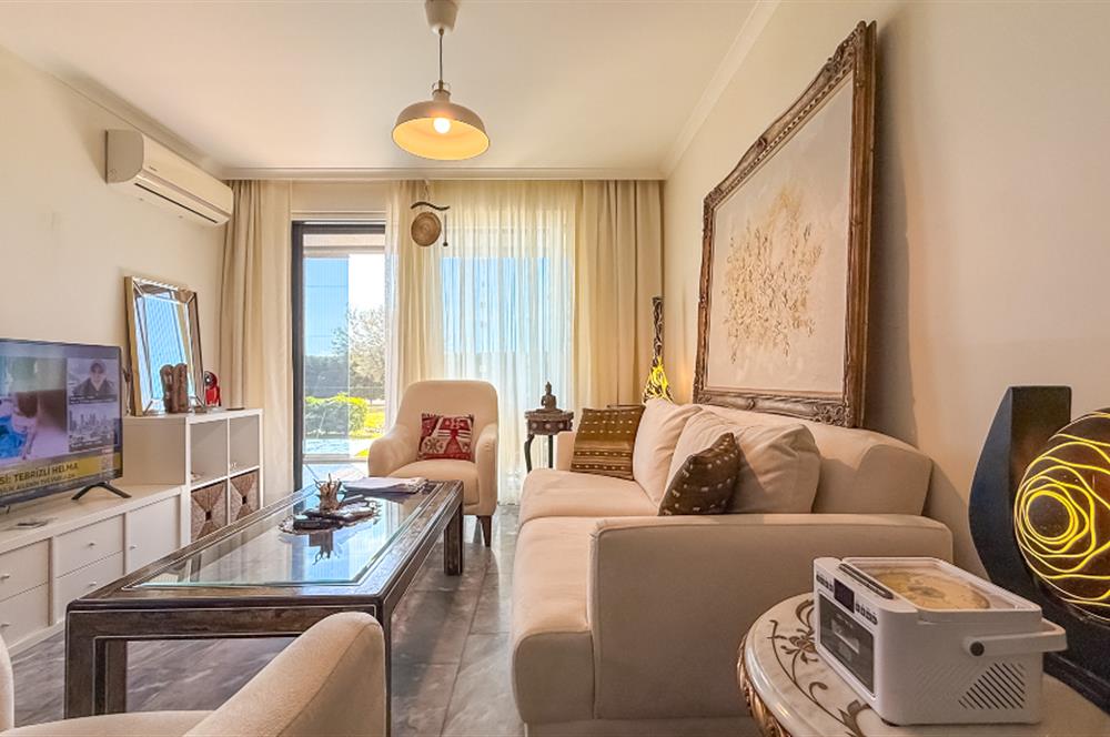 Küçükköyde Havuzlu Sitede Satılık, Lüks ,Yerden Isıtmalı Daire